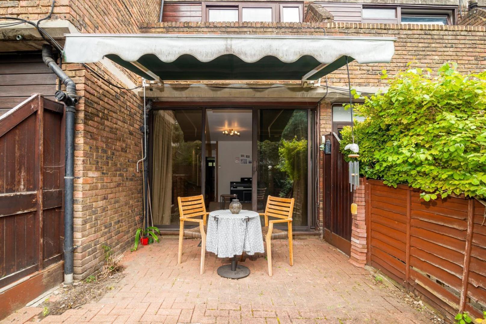Guestready - Lovely Ground Floor Duplex With Patio In Southbank Apartment London Bagian luar foto